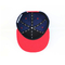 سفارشی سیاه و سفید پنل 6 پنبه Snapback Caps آرم چاپ لاستیک 3D