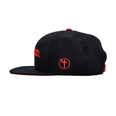 کلاه Snapback در اندازه های قابل تنظیم با لوگو تزئینی سه بعدی و چاپ نوار داخلی برچسب بافت