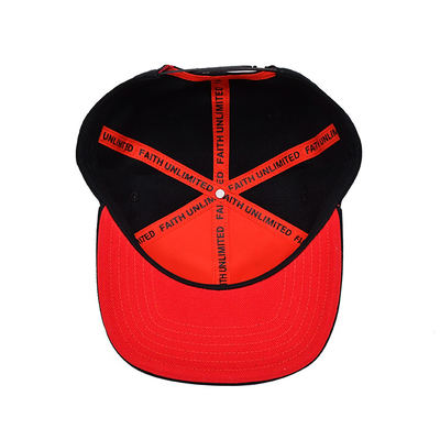 کلاه Snapback در اندازه های قابل تنظیم با لوگو تزئینی سه بعدی و چاپ نوار داخلی برچسب بافت